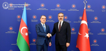 Azerbaijani, Turkish FMs discuss peace agenda with Armenia