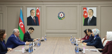 Azerbaijani PM meets with Turkish Minister of Family and Social Services