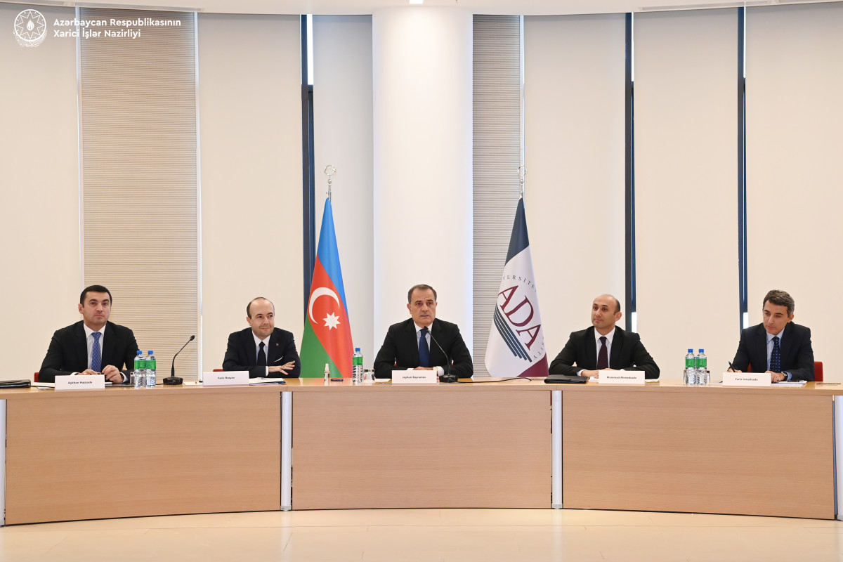 Azerbaijani FM meets with heads of diplomatic missions of European countries 