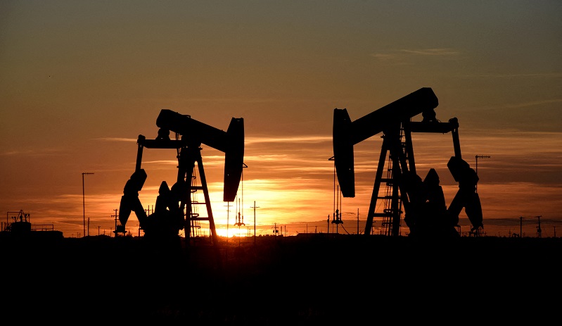 Oil prices drop in world markets