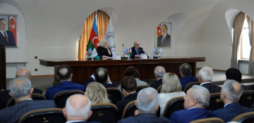 Council of Europe Commissioner for Human Rights meet with Azerbaijanis expelled from Armenia 