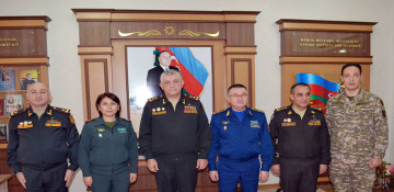 Azerbaijan and Kazakhstan discuss cooperation in military education (PHOTO)