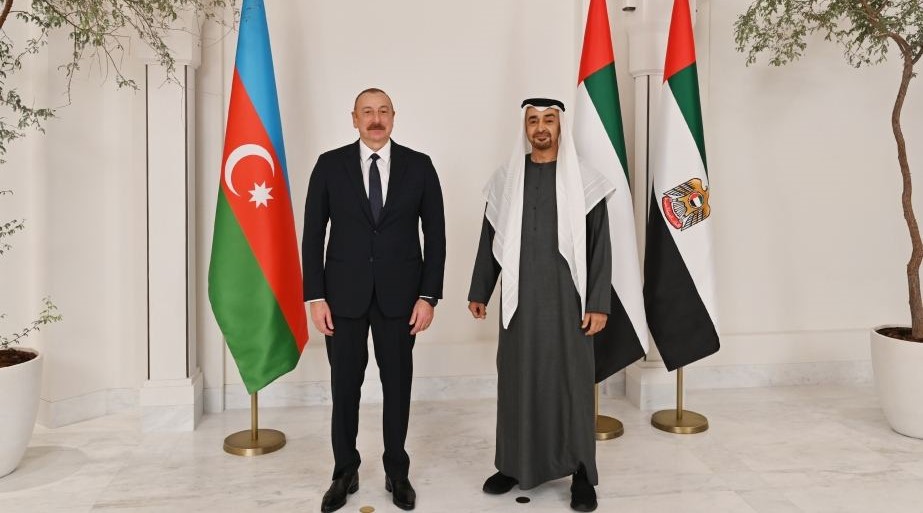 President Ilham Aliyev makes call to UAE President