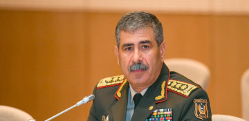 Azerbaijan Defense Minister met with Vice Chairman of the Central Military Commission of China