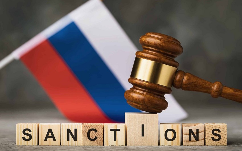 US expands list of sanctions against Russia