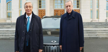 Turkish president presents TOGG to Kazakh counterpart