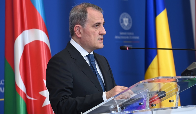 Baku again urges Yerevan not to miss chance for peace treaty 