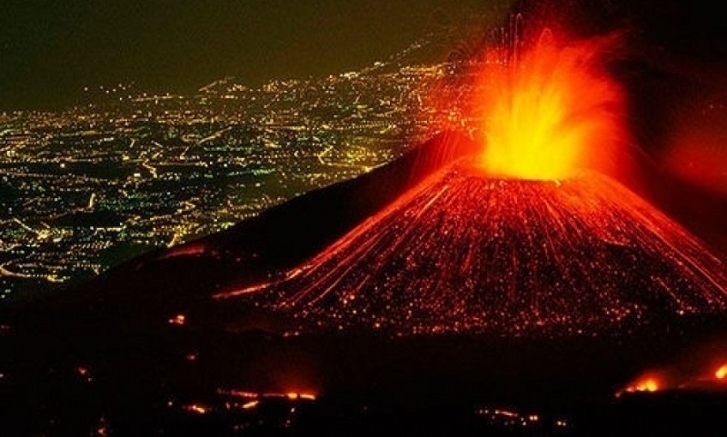 Intense eruptive activity starts at Italy’s Mount Etna