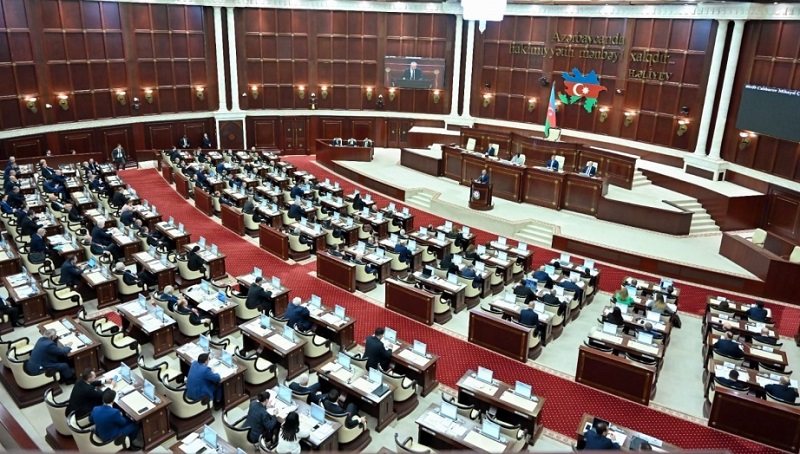 Azerbaijani parliament holds discussions on 2024 state budget