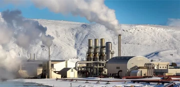 Iceland builds wall to protect power plant from lava