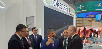 Azerbaijani Defense Ministry’s leadership takes part in Dubai Airshow 2023