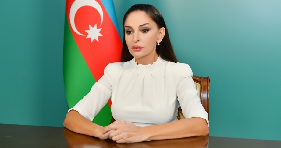 The First Lady: We have constantly paid attention to the issue of Palestine