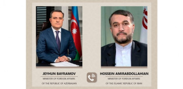 Azerbaijani, Iranian FMs discuss current situation in the region