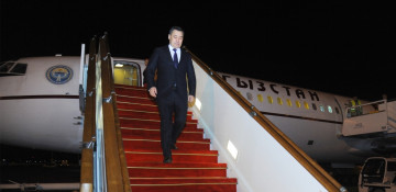 President of Kyrgyzstan arrives in Azerbaijan on working visit