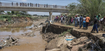 Death toll hits 160 in Kenya as El Nino floods wreak havoc