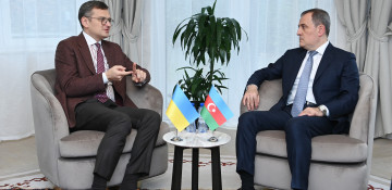 Azerbaijani FM meets with Ukrainian counterpart
