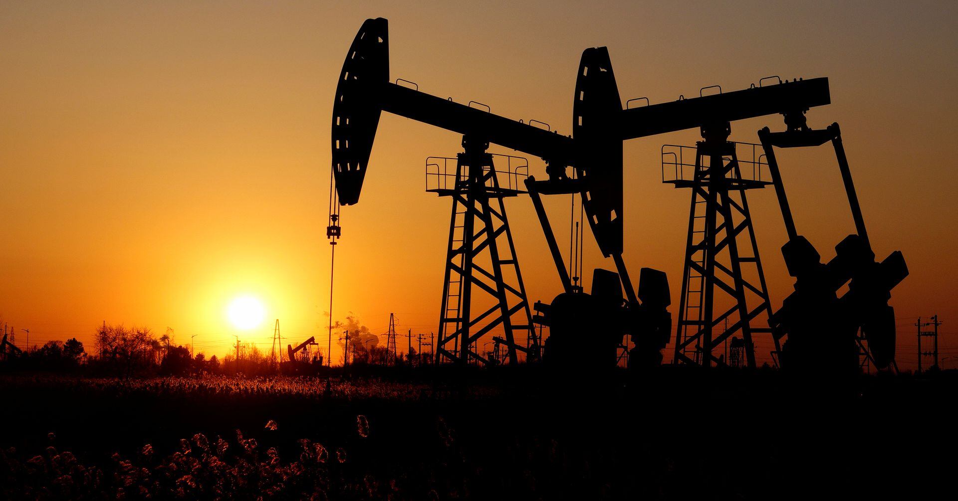 Oil prices jump in global markets