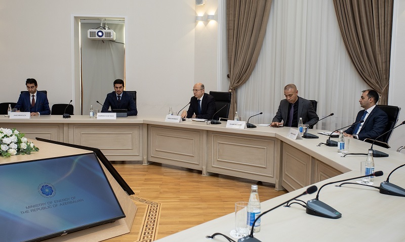 Azerbaijan, IFC discuss cooperation on green energy projects