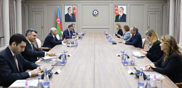 Azerbaijan’s prime minister discusses key development initiatives with IFC