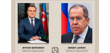 Azerbaijani, Russian FMs discuss current situation in the region
