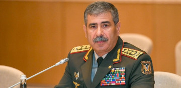 Azerbaijan’s defense minister offers condolences to Turkish counterpart
