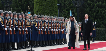 Official welcome ceremony held for UAE president in Azerbaijan 