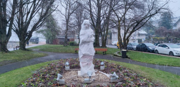 Evian-les-Bains mayor official: We have no intention of dismantling statue of Khurshidbanu Natavan