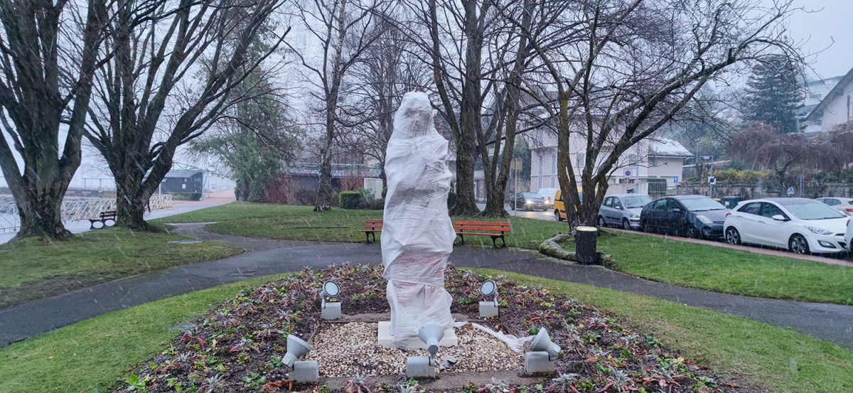 Statement by Azerbaijani community regarding disrespectful treatment of monument to Khurshidbanu Natavan in France