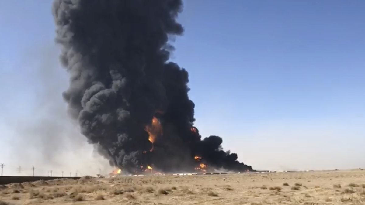 Explosions near Iran-Pakistan border kill 7 people