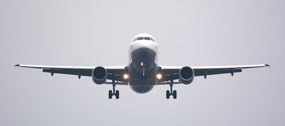 US plane makes emergency landing in Baku