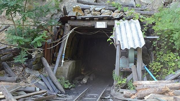 Gold mining tunnel in Mali collapses, killing more than 70 people