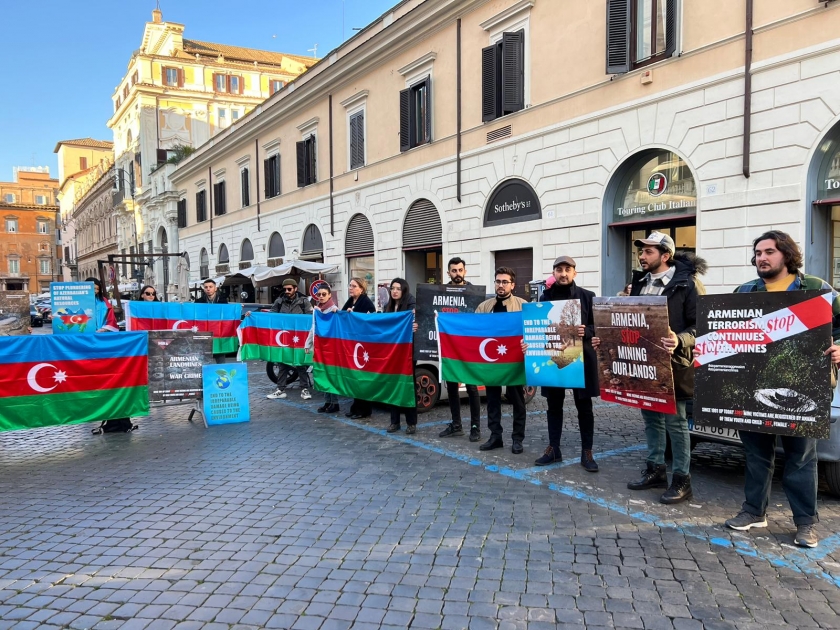 Azerbaijanis hold rally in Rome in protest against Armenia’s landmine terror 