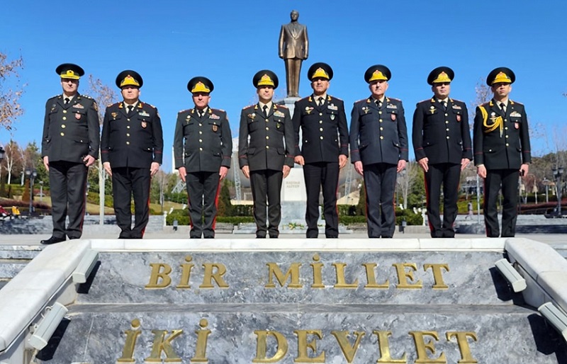 Azerbaijani Army’s high-ranking servicemen continue visiting Türkiye