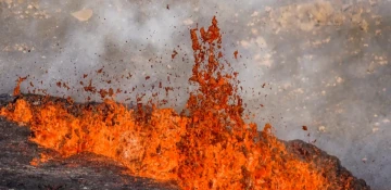 Iceland volcano eruption ends but leaves residents in the cold