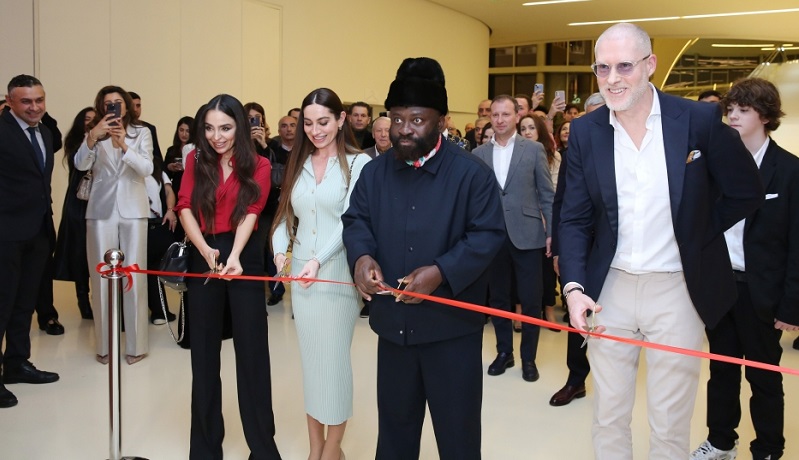 Heydar Aliyev Center hosts exhibition of Ghanaian artist Kojo Marfo