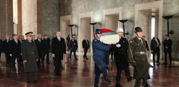 President Ilham Aliyev visits Anitkabir in Ankara
