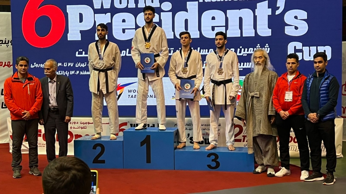 Azerbaijani taekwondo fighters claim two medals in Tehran