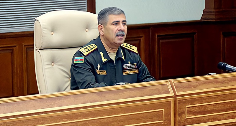Azerbaijan’s defense minister gives instructions on further improvement of units’ combat training 