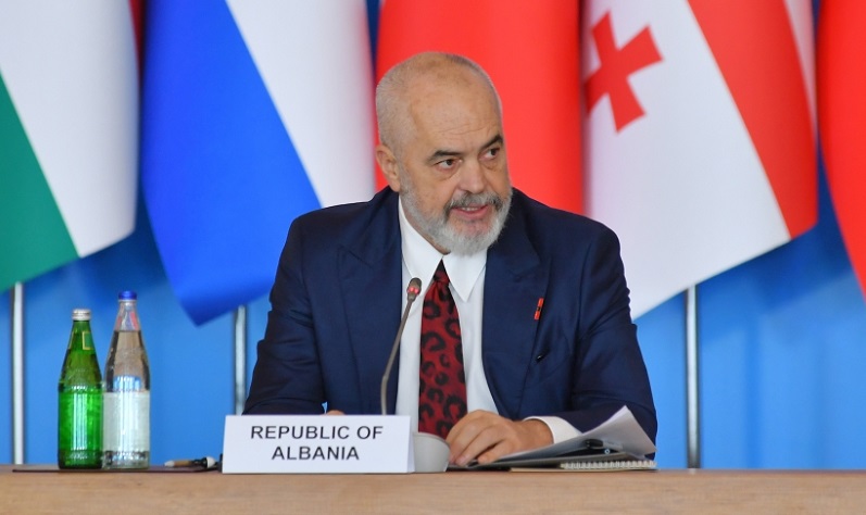 Azerbaijani gas crucial for Europe’s future: Albanian PM