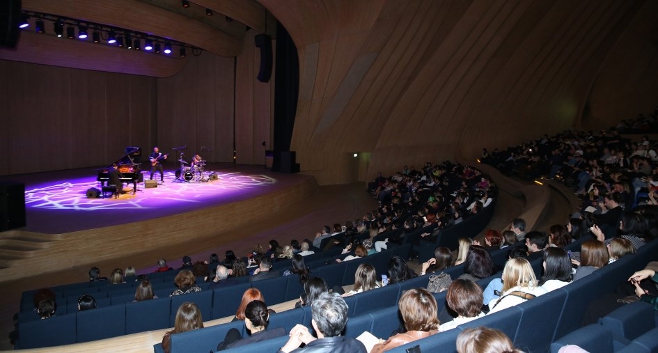 Heydar Aliyev Center hosts concert of world-known pianist Alfredo Rodriguez