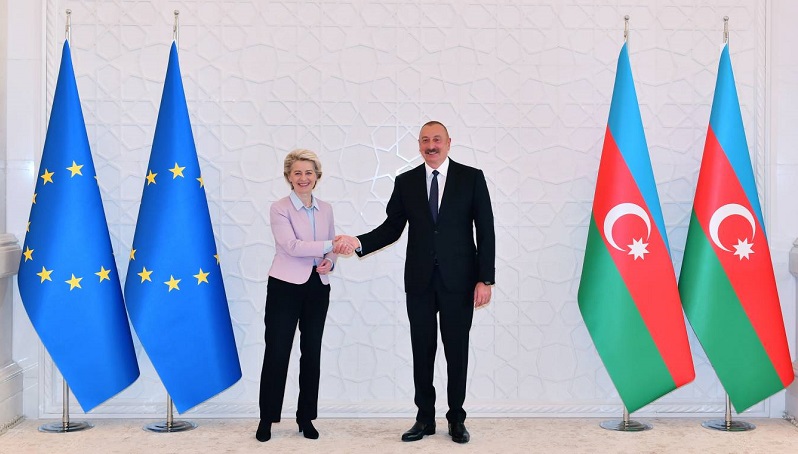 European Commission President Ursula von der Leyen congratulates President Ilham Aliyev