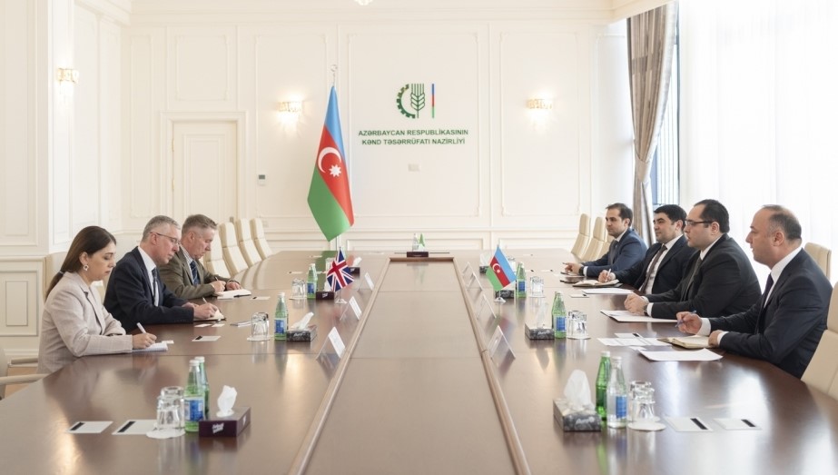 Azerbaijan, UK discuss setting up working group in agriculture
