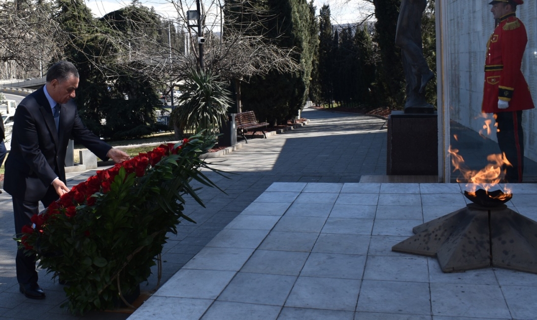 Secretary of Security Council of Azerbaijan visits monument to Great Leader Heydar Aliyev in Tbilisi