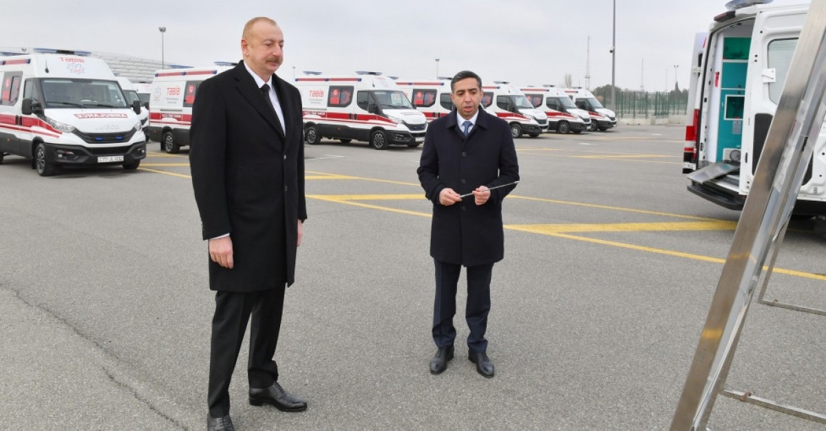 Azerbaijani President views newly purchased modern ambulances (PHOTO)