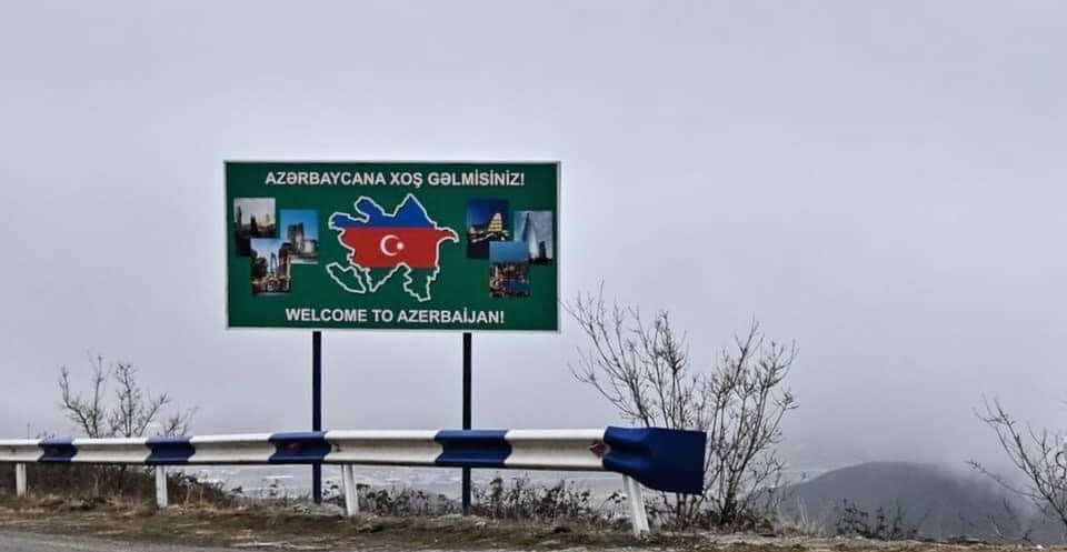 Azerbaijan expands number of border checkpoints along country's state border