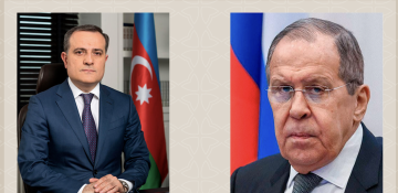 Azerbaijani and Russian FMs hold phone talk