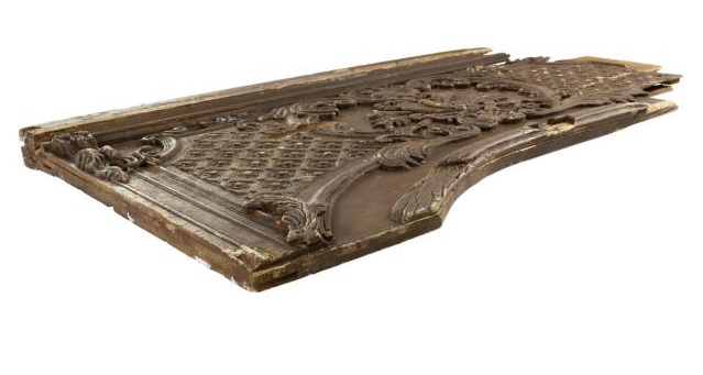 Controversial Titanic floating door prop sells for $718,750