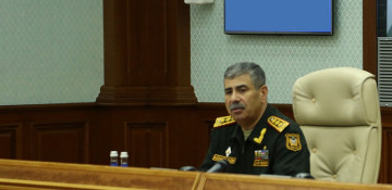 Azerbaijan’s defense minister stresses importance of increasing intensity of exercises and practical classes in military units