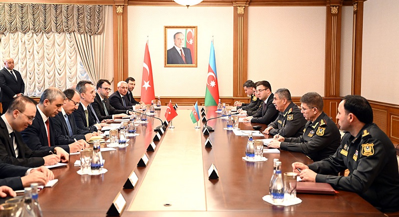 Azerbaijan, Türkiye discuss prospects for further expansion of military-technical cooperation