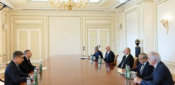 President Ilham Aliyev receives Saint Petersburg Governor